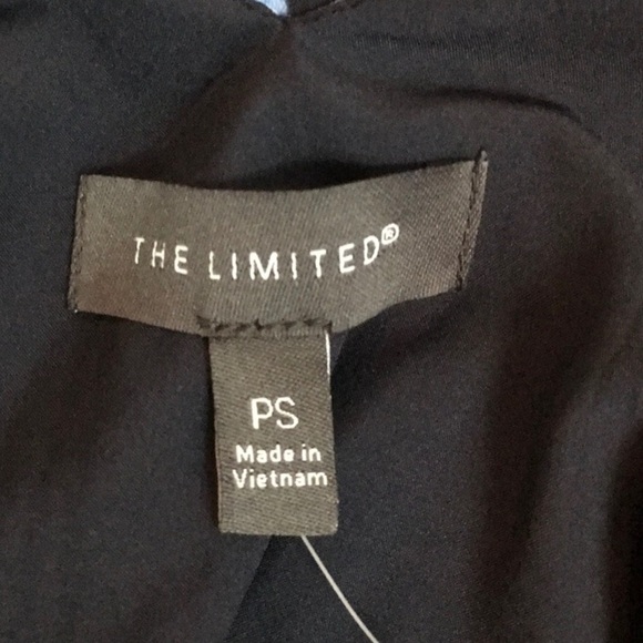 🎉 SALE THE Limited Far Retreat Blouse - Picture 5 of 7